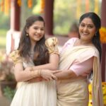 Anju Aravind Instagram – Meenu & Mom 😫💕
.
.
.#ammalove #sudhamanisupera #location #fun #love #mine Trivandrum, India