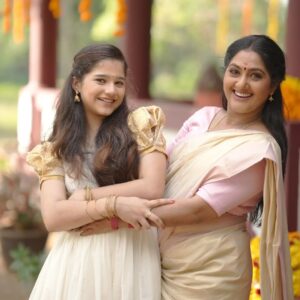 Anju Aravind Instagram - Meenu & Mom 😫💕
.
.
.#ammalove #sudhamanisupera #location #fun #love #mine
