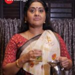 Anju Aravind Instagram - Sudhamani Supera | Mon - Sat | 6.30 PM | Zee Keralam വെള്ളം കൃത്യമായി കുടിക്കാനുള്ള വിദ്യയുമായി സുധാമണി.മറക്കാതെ കാണുക സുധാമണി സൂപ്പറാ തിങ്കൾ മുതൽ ശനി വരെ വൈകുന്നേരം 6.30 ന് നമ്മുടെ സ്വന്തം സീ കേരളം ചാനലിൽ #ZeeKeralam #NeithedukkamJeevithaVismayangal #ZeeKeralamHD #ZeeKeralamOnMyTV #SudhamaniSupera #SudhamaniSuperaonZeeKeralam #ZKPromos Watch Anytime, Anywhere on ZEE5 - https://zee5.onelink.me/RlQq/fmalDownloadZEE5App