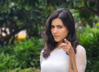 Anju Kurian Instagram - So you mean to tell me a stress ball isn’t for throwing at people who stress you out? 🫢🤷‍♀️ 📸- @sheriljose #mondaymood #memesdaily #angrybird #currentmood #instaphoto #monday