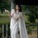 Anju Kurian Instagram - May you be surrounded by high-vibrating, authentic and reciprocating energies that bring you joy and peace ✨🍃. P.C - @agnitantra_photography Designer- @mloft_by_joeljacobmathew Stylist - @imjoboyaugustine MUA- @prince.t.n Accessories- @adorebypriyanka In My Own Happy World