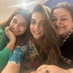 Anjum Fakih Instagram – Pyar hi pyar ♥️♥️♥️ 
@supriyarshukla @poonampreet7 
#lafamilia
