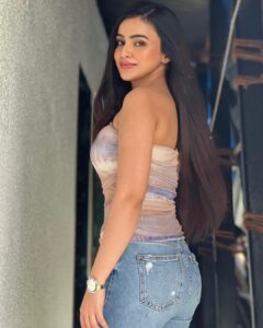 Ankitta Sharma Instagram - Always been in her soft girl era! 🩵
