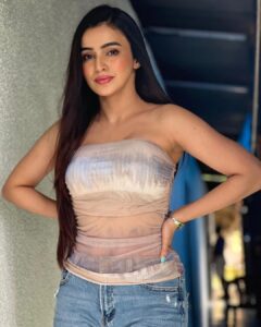 Ankitta Sharma Instagram - Always been in her soft girl era! 🩵