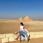 Ankitta Sharma Instagram - Lost in the wonders of Egypt.. 🧿 #pyramidsofgiza #Egypt @goldcoastfilmsofficial Pyramid,Giza,Egypt