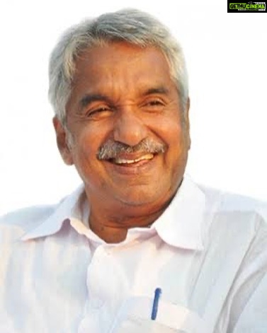Ansiba Hassan Instagram - May the senior Congress leader and former Kerala CM Oommen chandy sir Rest in peace 🌹