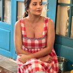 Antara Biswas Instagram - Comfort in chaos 😇 #vintage#vibes