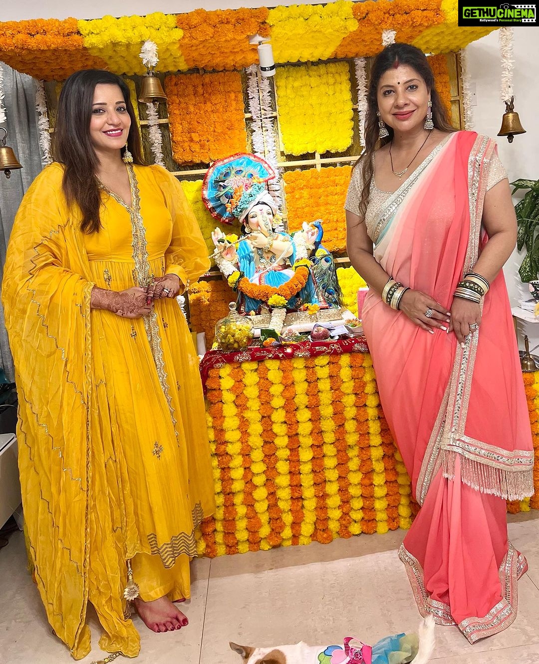 Antara Biswas Instagram - Ganpati Bappa Morya 🙏…