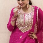 Antara Biswas Instagram - Pink Love…. 💓💓💓… #goodvibes #goodmorning Outfit: @rashmi_aaryaa @shreeaaryaofficial