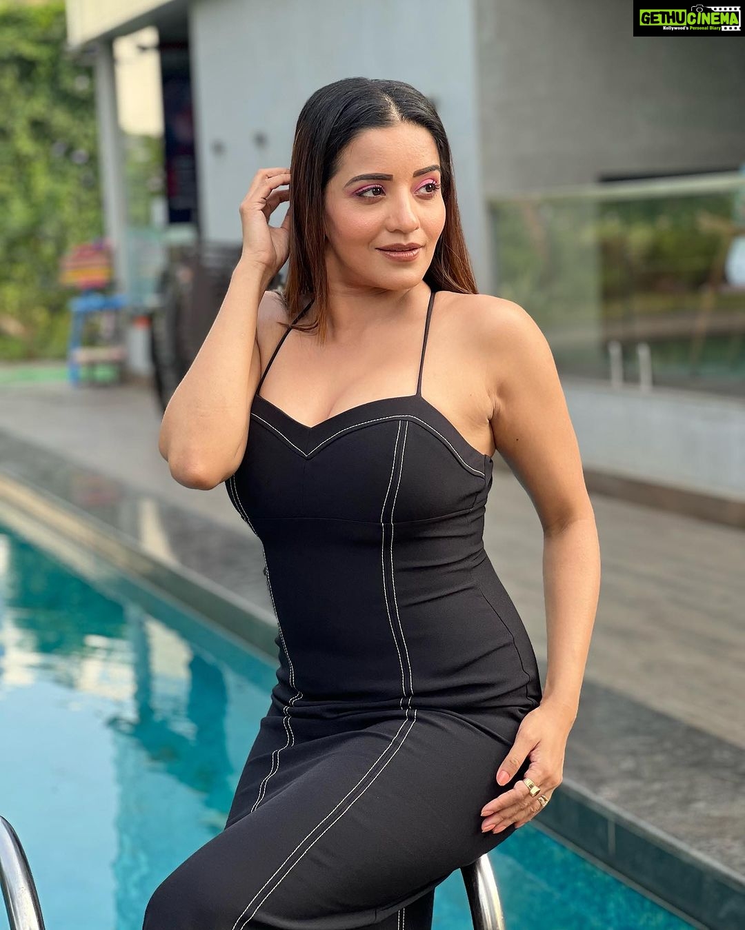 Antara Biswas Instagram - 🖤🩶🖤🩶