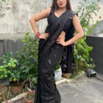 Antara Biswas Instagram – ♠️♣️…. Black…

Styled by : @stylingcityy 
Wearing: @readiprintfashions
@indianweddingsaree