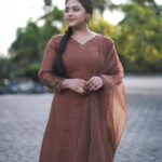 Anu Sithara Instagram – 👗 @wesnikfashion 
💄 @pinkyvisal