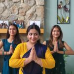 Anu Sithara Instagram - With dears @malavika_menon008 ❤️ and @poojmenon ❤️ Philadelphia