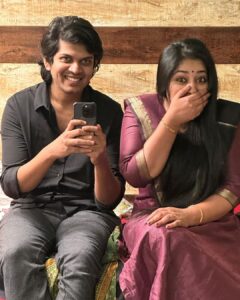 Anu Sithara Instagram - Happy wedding anniversary to us 😄 8 years of ❤️ @vishnuprasadsignature @anu_sithara