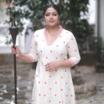 Anu Sithara Instagram – Tnk u Sameerechi for this beautiful dress @sameerasaneeshkochi ♥️ @sameerasaneesh