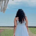 Anumol Instagram - Capturing the breathtaking beauty of the beachside paradise! @cliffstories Dive into this mesmerizing reel as I soak up the sun, feel the sand between my toes, and embrace the calming sound of crashing waves. 🌞🌊 #BeachsideBliss #SunSandSea #ParadiseFound #BeachLife #SaltwaterSerenity #CoastalVibes #OceanEscape #SunnyDays #SeasideBeauty #BeachReel #VacationMode #BeachBum #SummerFeels #IslandVibes #BeachLove #NatureLover #BlissfulMoments #BeachTime #WavesCrashing #SeashellCollection #BeachyKeen #SummerMemories #SandyToes #CoastalLiving #RelaxationStation