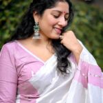Anumol Instagram – Wearing @roukabysreejithjeevan ♥️🧿❤️

@saneshphotography click 

 #ChendamangalamHandloom #TraditionalCraftsmanship #HandwovenElegance Chendamangalam, India