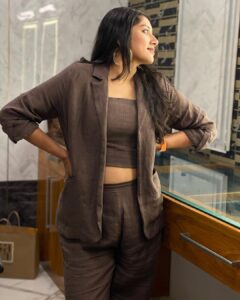 Anumol Instagram - Which picture gives you heart eyes the most 😍😍😍🧿

@tall_shooter clicks
Wearing @saltstudio 
Styled by @diyaaa_john 

#photodump #unedited #anumol #anuyathra #moviepromotions #bts