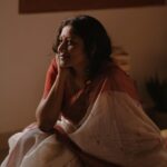 Anumol Instagram - All we have is now.. Wearing @byhand.in gifted saree and captured by @rvrimpressions #anumol #anuyathra #sareelove #anytimeanywheresaree #unplannedshoots #home