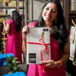 Anumol Instagram - “Naithu “ Thank you Anu … for being a part of our dream ..❤️🙏… @sainathphotography Click #anumol #anuyatra #dreamcometrue #supportsmallbusiness Ottapalam