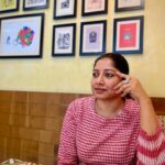 Anumol Instagram - Which looks better ? Unedited 1️⃣ or the edited one 2️⃣ ? Wearing @145east And their offer is still on, you can get 15% of on their products using my code ANUMOL15. Go and checkout their super comfy gamcha dresses. 📸 @kavithasantosh29 Cocoa Tree