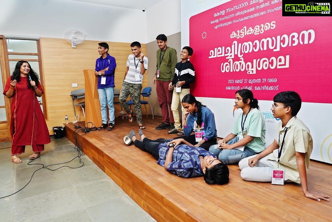 Anumol Instagram - I had a wonderful session with a group of incredibly talented boys and girls at a film appreciation workshop conducted by the Kerala State Chalachithra Academy at Gender Park, Vellimadukunnu, Calicut Stills Joji PC Chalachithra Academy Kerala #anumol #anuyathra #workshops #teaching #learning #spreadart