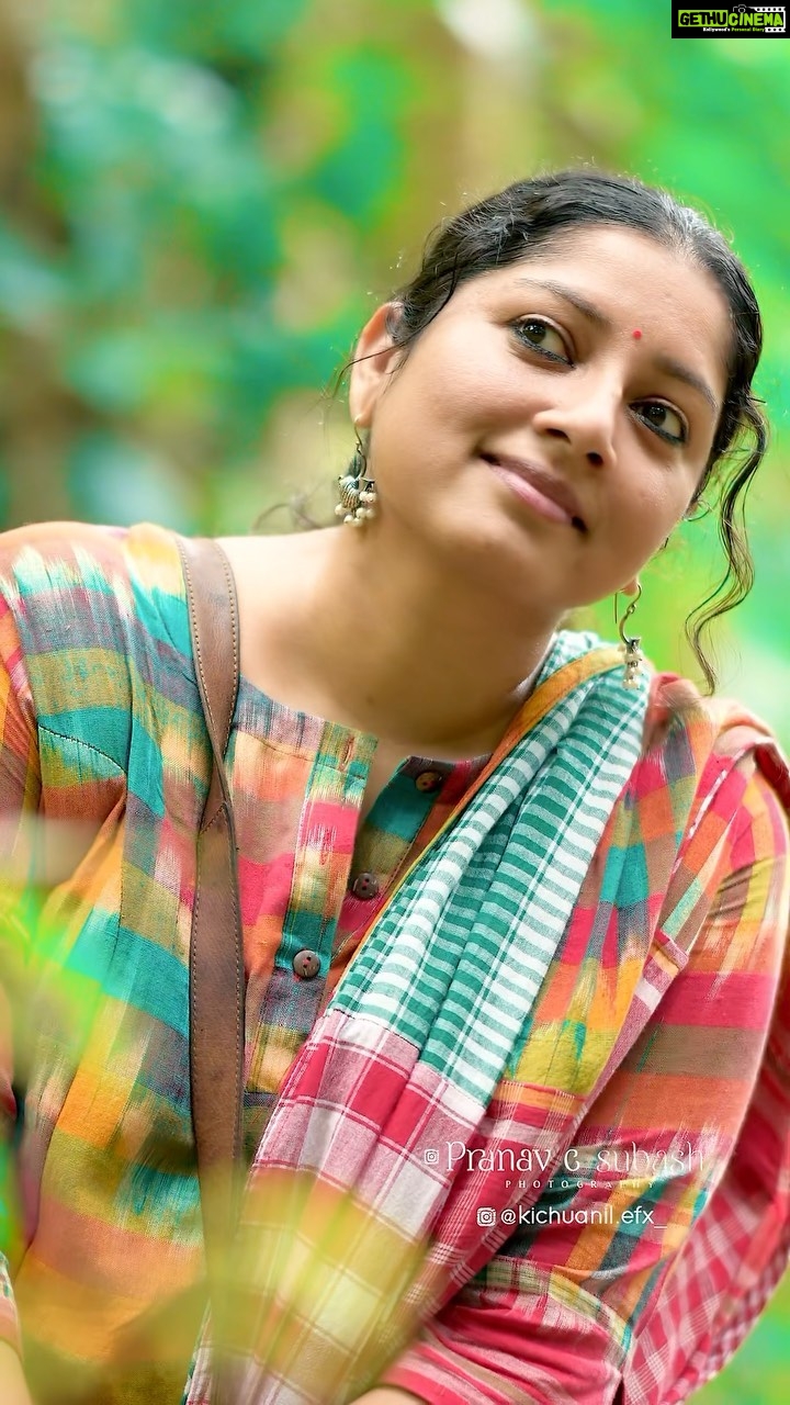 Anumol Instagram - രായിരനെല്ലൂർ മല വഴി ഒന്ന് കറങ്ങി വന്നു. Captured by @pranavcsubash_photography Edited by @kichuanil.efx_ Costume @145east Here’s another stunning multicoloured set from @145east , The entire set comes with a tunic, dhoti pants and a dupatta made out of different gamchas all coming together that makes it look like a piece that you’ll not see anywhere else and it’s super comfy too. Don’t forget to use my code ANUMOL15 for a 15% discount on this dress. 🛍️✨ #OnamLook #ColorfulOnam #145EastFashion #ComfyStyle #DiscountCode #ANUMOL15 #Anumol #Anuyathra #gamcha Rayiranellur,Naduvattam