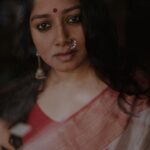 Anumol Instagram - അഗ്നി.. എന്‍ കരങ്ങളെ തളയ്ക്കും വിലങ്ങുകള്‍ അടിച്ചു തകര്‍ക്കുവാന്‍ ഉരുക്കു കൂടം വാര്‍ക്കുമഗ്നി എന്‍ സ്വരങ്ങളെ നൃത്തമാടിയ്ക്കും വീണക്കമ്പികള്‍ ഘനലോഹഹൃത്തില്‍ നിന്ന് ഇഴകളെയായ് നൂത്തെടുക്കുമഗ്നി. അഗ്നി.. - ഒ എൻ വി Inframe @anumolofficial Shots in @sonyalphain Costume @byhand.in Production @palettemedia #photostory #photoseries #photowalk #conceptshoot #portraitphotography #anumol #actress #kerala Kerala, India