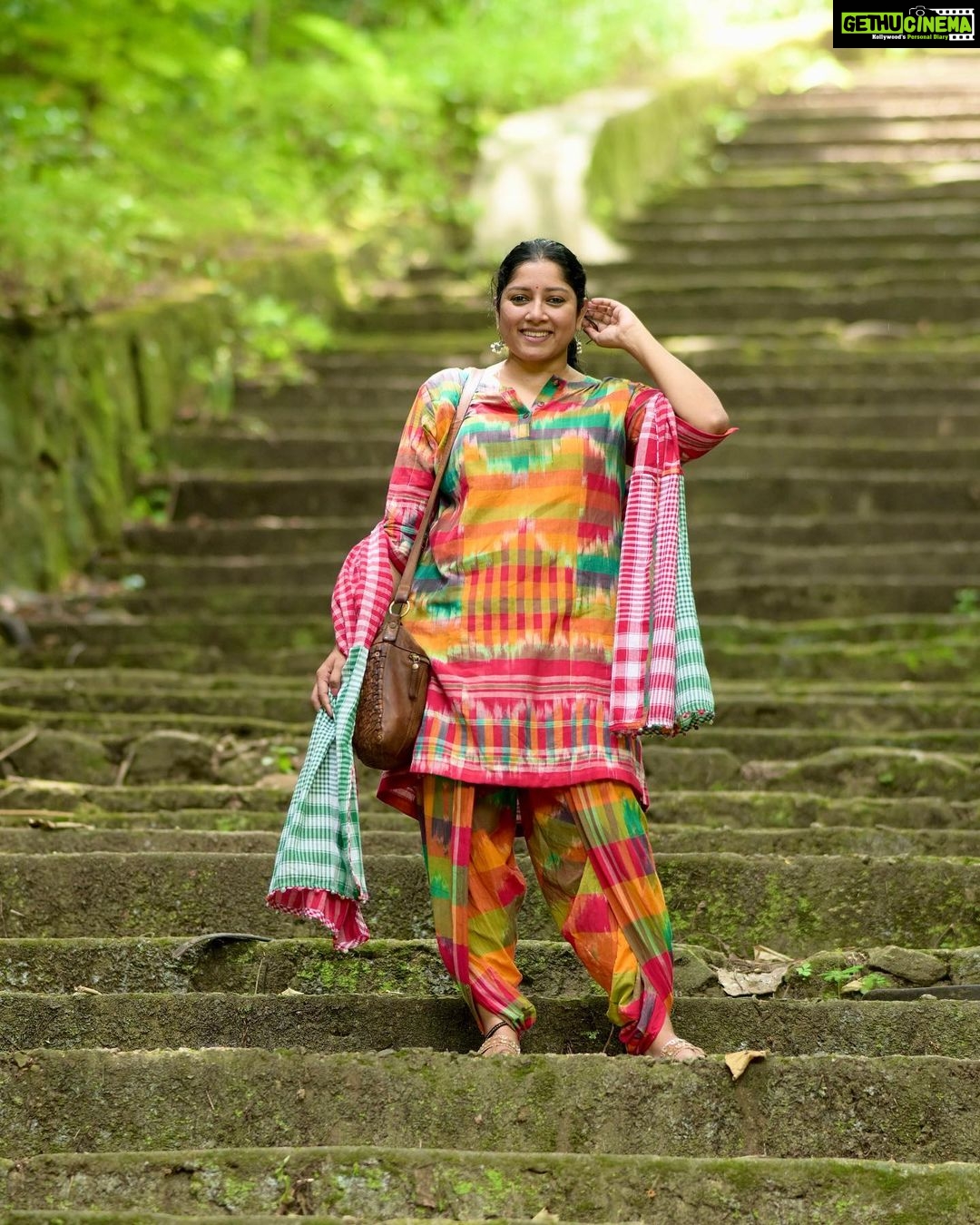 Anumol Instagram - My next look from @145east βs Onam look book... πΌπ I know the trend leans toward Kerala Kasavu sarees for Onam these days, but I remember when colorful dresses were all the rage, at least for me, about 5-6 years ago! π Here's another stunning multicoloured set from @145east , The entire set comes with a tunic, dhoti pants and a dupatta made out of different gamchas all coming together that makes it look like a piece that youβll not see anywhere else and it's super comfy too. Don't forget to use my code ANUMOL15 for a 15% discount on this dress. ποΈβ¨ @pranavcsubash_photography click #OnamLook #ColorfulOnam #145EastFashion #ComfyStyle #DiscountCode #ANUMOL15 #Anumol #Anuyathra #gamcha Rayiranellur,Naduvattam