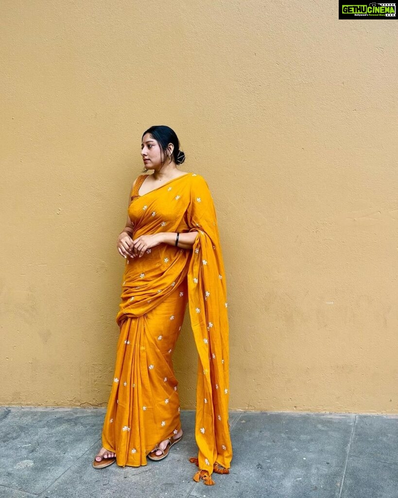 Anumol Instagram - Today, our movie 'Rani' had its screening at the Soorya Festival, Trivandrum. A heartfelt thank you to everyone who came out to support our film. 🎥 I'm donning a super comfy and beautiful saree from @ithal.india . 💃 #RaniMovie #SooryaFestival #SupportCinema #MovieScreening #SareeLove #Anumol #Anuyathra Ganesham