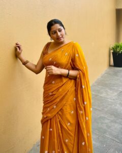 Anumol Instagram - Today, our movie 'Rani' had its screening at the Soorya Festival, Trivandrum. A heartfelt thank you to everyone who came out to support our film. 🎥

I'm donning a super comfy and beautiful saree from @ithal.india . 💃 

#RaniMovie #SooryaFestival #SupportCinema #MovieScreening #SareeLove #Anumol #Anuyathra