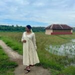 Anumol Instagram - Wearing this dress from @tantra_by_sanajijith . I'm so happy and proud to wear this because it's from my sister's best friend's brand. I've known them since their school days, and witnessing them work towards their dreams and achieve them brings me immense happiness. 💫 @anjuooo #SupportingDreams #Friendship #SmallBusinessLove #DreamsComeTrue #tantrabysanajijith Kalamassery, India