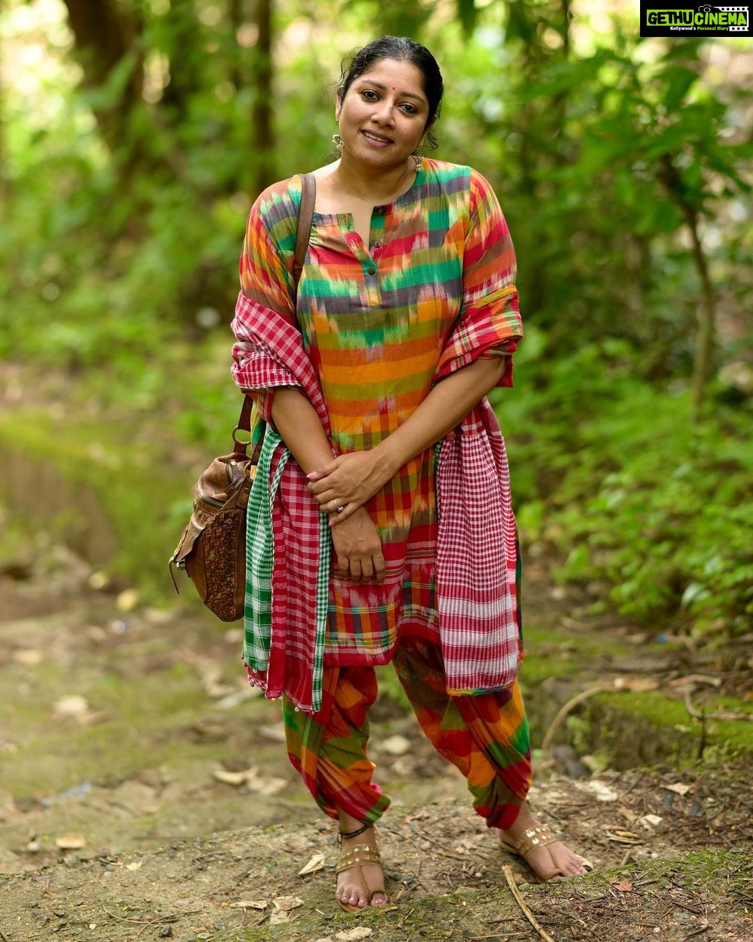 Anumol Instagram - My next look from @145east βs Onam look book... πΌπ I know the trend leans toward Kerala Kasavu sarees for Onam these days, but I remember when colorful dresses were all the rage, at least for me, about 5-6 years ago! π Here's another stunning multicoloured set from @145east , The entire set comes with a tunic, dhoti pants and a dupatta made out of different gamchas all coming together that makes it look like a piece that youβll not see anywhere else and it's super comfy too. Don't forget to use my code ANUMOL15 for a 15% discount on this dress. ποΈβ¨ @pranavcsubash_photography click #OnamLook #ColorfulOnam #145EastFashion #ComfyStyle #DiscountCode #ANUMOL15 #Anumol #Anuyathra #gamcha Rayiranellur,Naduvattam
