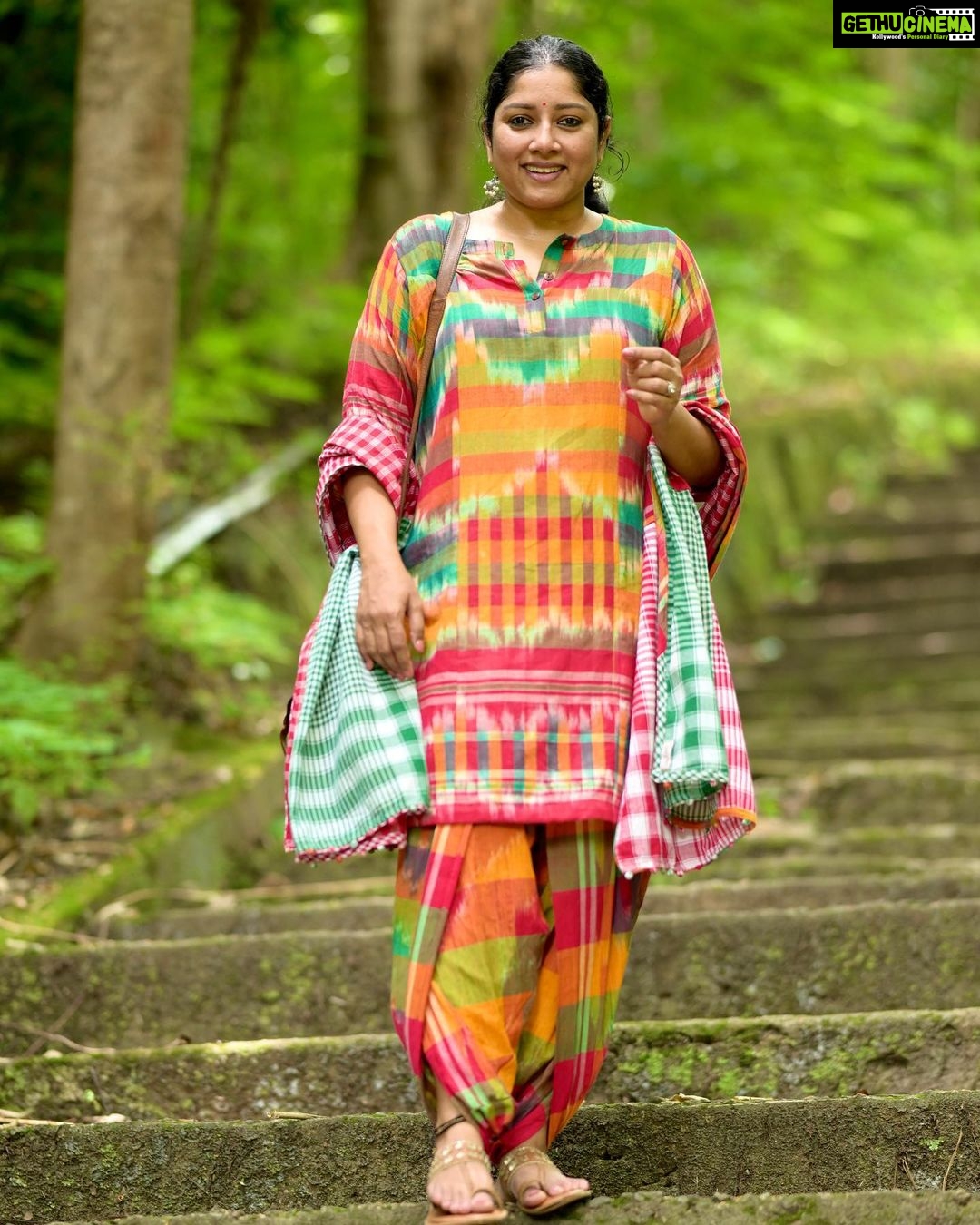 Anumol Instagram - My next look from @145east βs Onam look book... πΌπ I know the trend leans toward Kerala Kasavu sarees for Onam these days, but I remember when colorful dresses were all the rage, at least for me, about 5-6 years ago! π Here's another stunning multicoloured set from @145east , The entire set comes with a tunic, dhoti pants and a dupatta made out of different gamchas all coming together that makes it look like a piece that youβll not see anywhere else and it's super comfy too. Don't forget to use my code ANUMOL15 for a 15% discount on this dress. ποΈβ¨ @pranavcsubash_photography click #OnamLook #ColorfulOnam #145EastFashion #ComfyStyle #DiscountCode #ANUMOL15 #Anumol #Anuyathra #gamcha Rayiranellur,Naduvattam