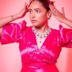 Anupama Gowda Instagram - One pose at a time 😎 Outfit: @kalasthreebytejaswinikranthi Styling : @tejukranthi @khushi_jagadisha Jewellery: @velvetboxby PC: @raghavstudios Bangalore, India