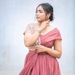 Anupama Gowda Instagram - Smile a lill extra 😃 Styling: @tejukranthi Assisted by: @khushi_jagadisha Outfit: @nineonine_designstudio Jewellery: @sunrisesilversmiths PC: @raghavstudios