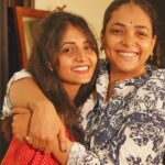 Anupama Gowda Instagram - Belated ಹುಟ್ಟು ಹಬ್ಬ ಅಮ್ಮ♥️ Happy ಹುಟ್ಟು ಹಬ್ಬ ತಂಗ್ಯಮ್ಮ♥️ @tejaswini__anandkumar25 Wishing you both life time happiness Love Love only Love to you both 💕 Bangalore, India