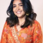 Anupama Gowda Instagram – Orange is the happiest colour 🧡

Styling: @harshithareddy_stylebook 
Outfit: @harshithareddy_stylebook 
Jewellery: @dhwanibansalofficial 
PC: @raghavstudios