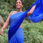 Anupama Gowda Instagram - ಸೀರೆ ಸೀರೆ ಎಲ್ಲೆಲ್ಲೋ ಹಾರೈತ…… Saree: @tejukranthi Blouse: @kalasthreebytejaswinikranthi Jewellery: @dipitreats PC: @tharleashish
