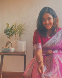 Anupama Gowda Instagram - ಯುಗಾದಿ ☘️

Saree: @label_saistudio ♥️
