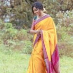 Anupama Gowda Instagram - ಸೃಷ್ಟಿಯ ಮೊದಲ ದಿನ... ಹಸಿರೆಲೆಗಳು ಚಿಗುರೊಡೆಯುವ ದಿನ.. ಭಾರತೀಯರ ವರ್ಷಾರಂಭದ ದಿನ.. ಈ ದಿನ ಸರ್ವರ ಬಾಳಲ್ಲಿ ಸುದಿನವಾಗಲಿ.. ಈ ಹೊಸ ವರ್ಷ, ಹೊಸ ಚಿಂತನೆ...ಹೊಸ ಉತ್ಸಾಹ..ಹೊಸ ಹುರುಪು.. ಹೊಸ ಯೋಜನೆ... ಹೊಸ ಯೋಚನೆ... ಹೊಸ ಉಲ್ಲಾಸ... ಎಲ್ಲವನ್ನೂ ತಂದು ಕೊಡಲಿ. ನಿಮಗೂ ನಿಮ್ಮ ಕುಟುಂಬದವರಿಗೂ ಯುಗಾದಿಹಬ್ಬದ ಹಾರ್ದಿಕ ಶುಭಾಶಯಗಳು🙏🏻 PC: @raghavstudios Saree: @tejukranthi Styling: @tejukranthi Blouse: @avani_designstudio