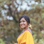 Anupama Gowda Instagram - ಸೃಷ್ಟಿಯ ಮೊದಲ ದಿನ... ಹಸಿರೆಲೆಗಳು ಚಿಗುರೊಡೆಯುವ ದಿನ.. ಭಾರತೀಯರ ವರ್ಷಾರಂಭದ ದಿನ.. ಈ ದಿನ ಸರ್ವರ ಬಾಳಲ್ಲಿ ಸುದಿನವಾಗಲಿ.. ಈ ಹೊಸ ವರ್ಷ, ಹೊಸ ಚಿಂತನೆ...ಹೊಸ ಉತ್ಸಾಹ..ಹೊಸ ಹುರುಪು.. ಹೊಸ ಯೋಜನೆ... ಹೊಸ ಯೋಚನೆ... ಹೊಸ ಉಲ್ಲಾಸ... ಎಲ್ಲವನ್ನೂ ತಂದು ಕೊಡಲಿ. ನಿಮಗೂ ನಿಮ್ಮ ಕುಟುಂಬದವರಿಗೂ ಯುಗಾದಿಹಬ್ಬದ ಹಾರ್ದಿಕ ಶುಭಾಶಯಗಳು🙏🏻 PC: @raghavstudios Saree: @tejukranthi Styling: @tejukranthi Blouse: @avani_designstudio