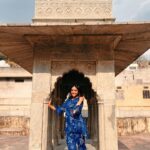 Anupama Gowda Instagram - JAIPUR 🌸 Travelled solo again to this beautiful city Jaipur also known as The Pink City💓 It is filled with stunning forts and palaces, gardens, shopping bazaars. My first visit was to PANNA MEENA KA KUND. Panna Meena ka Kund is a square-shaped stepwell, with adjoining stairs on all four sides and a room on the northern wall. It’s believed this room was used for religious ceremonies before weddings or on popular festival dates. The purpose of creating this stepwell was to harvest and store water of the ‘monsoon’ rains. The stunning pale yellow Panna Meena ka Kund stepwell was built in the 16th century during the reign of Maharaja Jai Singh. And, There is not entry fees. Travelling partner : @zipntrip_travel_solutions Outfit: @myntra #travelwithnu💗 #solotraveler Panna Meena Ka Kund