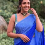 Anupama Gowda Instagram - ಸೀರೆ ಸೀರೆ ಎಲ್ಲೆಲ್ಲೋ ಹಾರೈತ…… Saree: @tejukranthi Blouse: @kalasthreebytejaswinikranthi Jewellery: @dipitreats PC: @tharleashish
