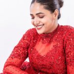 Anupama Gowda Instagram - ♥️✨ Outfit: @kalasthreebytejaswinikranthi Designer: @tejukranthi Styled by: @tejukranthi @khushi_jagadisha PC: @raghavstudios Bangalore, India