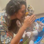 Anupriya Goenka Instagram - Rendezvous with Bappa! This is the first time I truly understood, felt and appreciated the meaning and power of Ganpati. Nothing but Love.. Witnessed two visarjans too for the first time - such a surreal experience - I can still feel the peace and the emotional moment I felt then. Thank you to everyone who invited us to their homes for darshan.. 🤗🤗 Happy Ganpati everyone - May Ganesha always keep you in his grace! #divine #love #blessings #ganpati