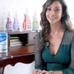 Anupriya Goenka Instagram - Found a detergent - that’s good for us and the environment too!!! @ethiek.in Production team @filmybug_ent @ankitmali77 @ohh_its_aman Editor -@why_hemanshu_why Dop - @tushar_ @aanchalja.in Makeup - @shivanisinghmakeover Hair @prerna.hairstylist #fyp #happy #washing #green #environment