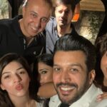 Anupriya Goenka Instagram - The feeling of celebrating the success of a shared effort - a journey taken together is unparalleled.. I have got to know these lovely ppl and many more thanks to #sultanofdelhi Thank you for embracing and loving it and for making our hearts full - #sultanofdelhi is amongst the top 5 shows!! ❤️❤️ With this fab team @tahirrajbhasin @anjumsharma @dekhodekho @imouniroy @mehreenpirzadaa @milan.a.luthria