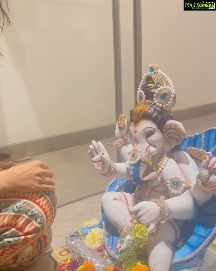 Anupriya Goenka Instagram - Rendezvous with Bappa! This is the first time I truly understood, felt and appreciated the meaning and power of Ganpati. Nothing but Love.. Witnessed two visarjans too for the first time - such a surreal experience - I can still feel the peace and the emotional moment I felt then. Thank you to everyone who invited us to their homes for darshan.. 🤗🤗 Happy Ganpati everyone - May Ganesha always keep you in his grace! #divine #love #blessings #ganpati