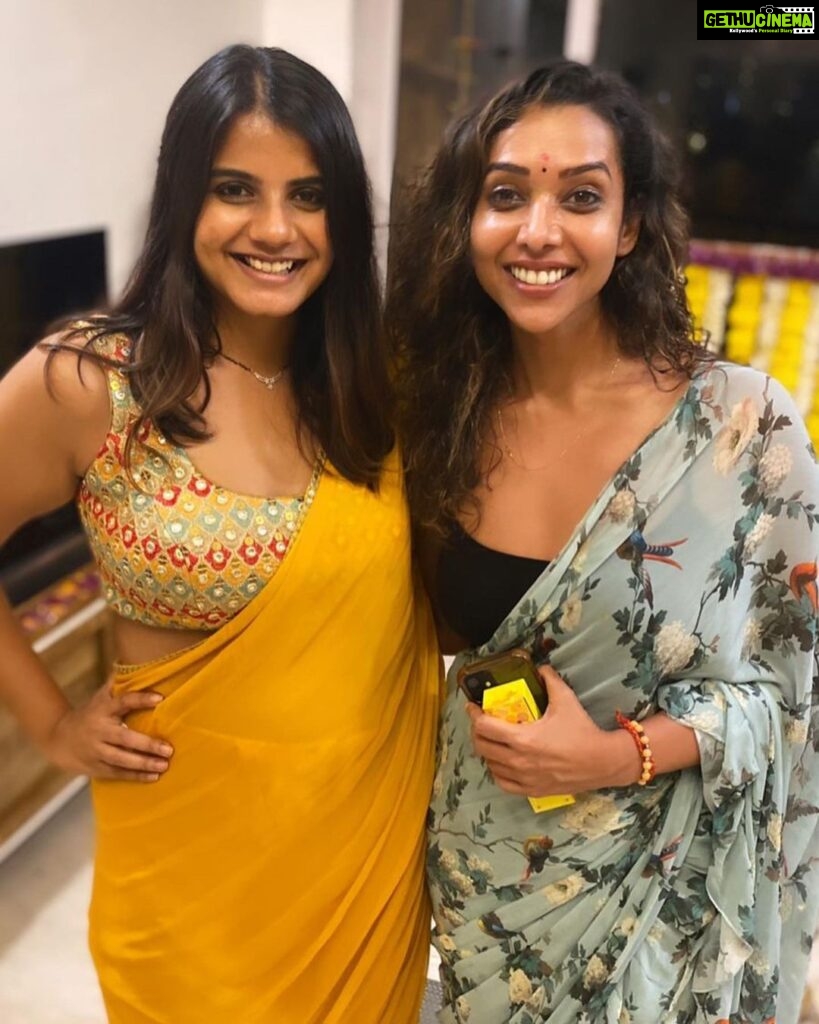 Anupriya Goenka Instagram - Rendezvous with Bappa! This is the first time I truly understood, felt and appreciated the meaning and power of Ganpati. Nothing but Love.. Witnessed two visarjans too for the first time - such a surreal experience - I can still feel the peace and the emotional moment I felt then. Thank you to everyone who invited us to their homes for darshan.. 🤗🤗 Happy Ganpati everyone - May Ganesha always keep you in his grace! #divine #love #blessings #ganpati
